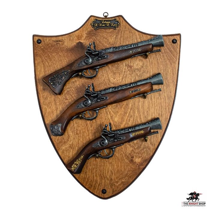 Display Plaque With 3 Pistols