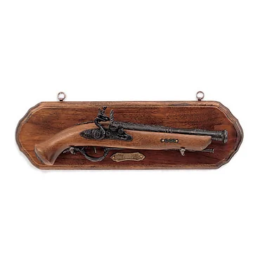 Display Plaque With Pistol - 18th Century 