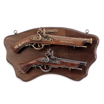 Display Plaque With 2 Pistols